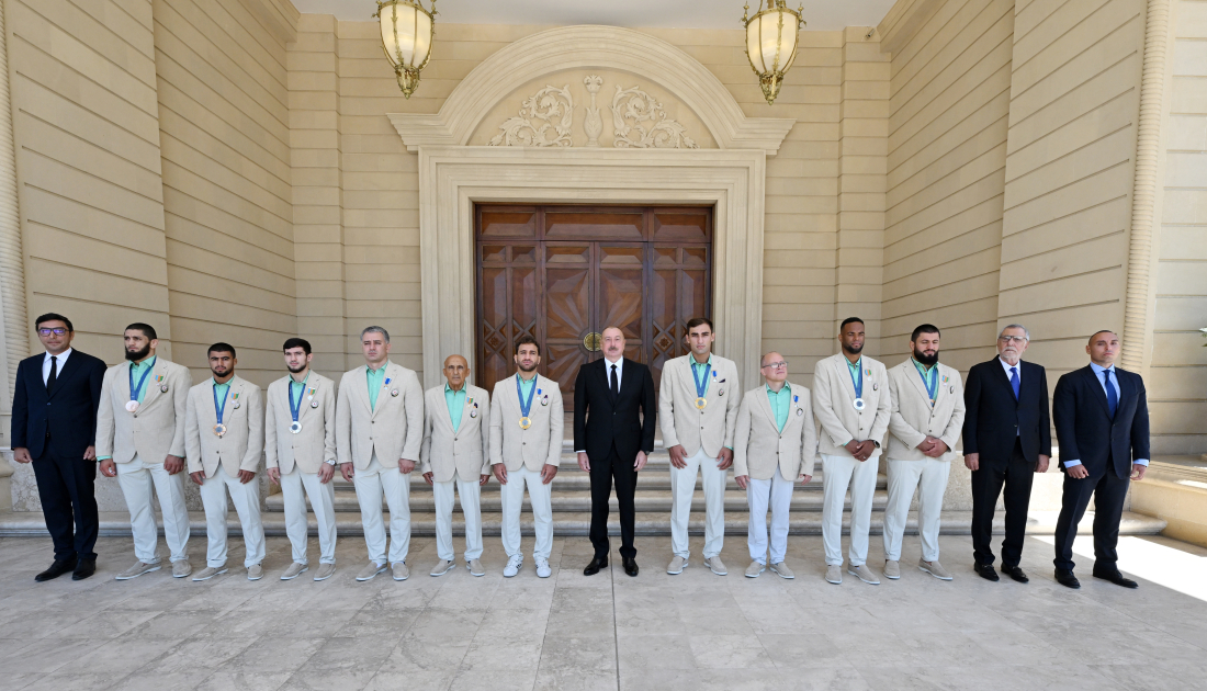 President Ilham Aliyev receives Paris Summer Olympics' Azerbaijani medalists and coaches (PHOTO/VIDEO)