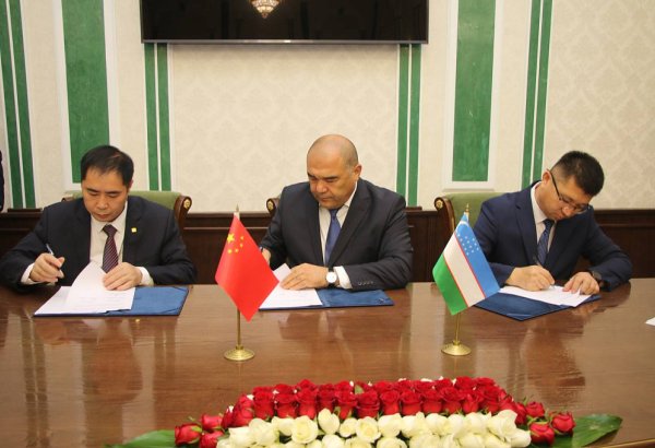 Uzbekistan, China sign agreement on locomotive fleet renewal