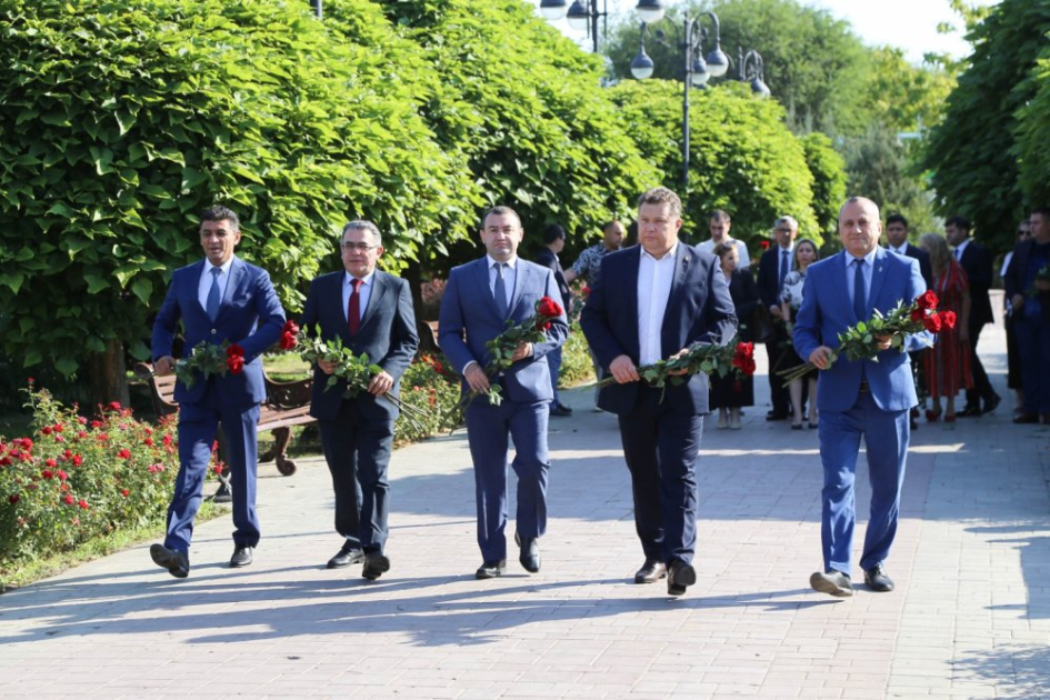 Azerbaijani delegation takes part in IX Caspian Media Forum in Russia's Astrakhan (PHOTO)