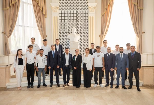 Azerbaijan Railways grants scholarships to students at Russian Transport University
