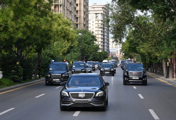 Presidents of Azerbaijan and Russia visit Baku White City (PHOTO/VIDEO)