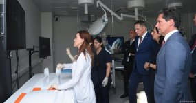 Russian health minister views Baku branch of Sechenov University simulation center (PHOTO)