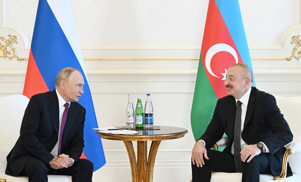 Состоялась встреча Президента Ильхама Алиева с Президентом Владимиром Путиным в узком составе (ФОТО/ВИДЕО)