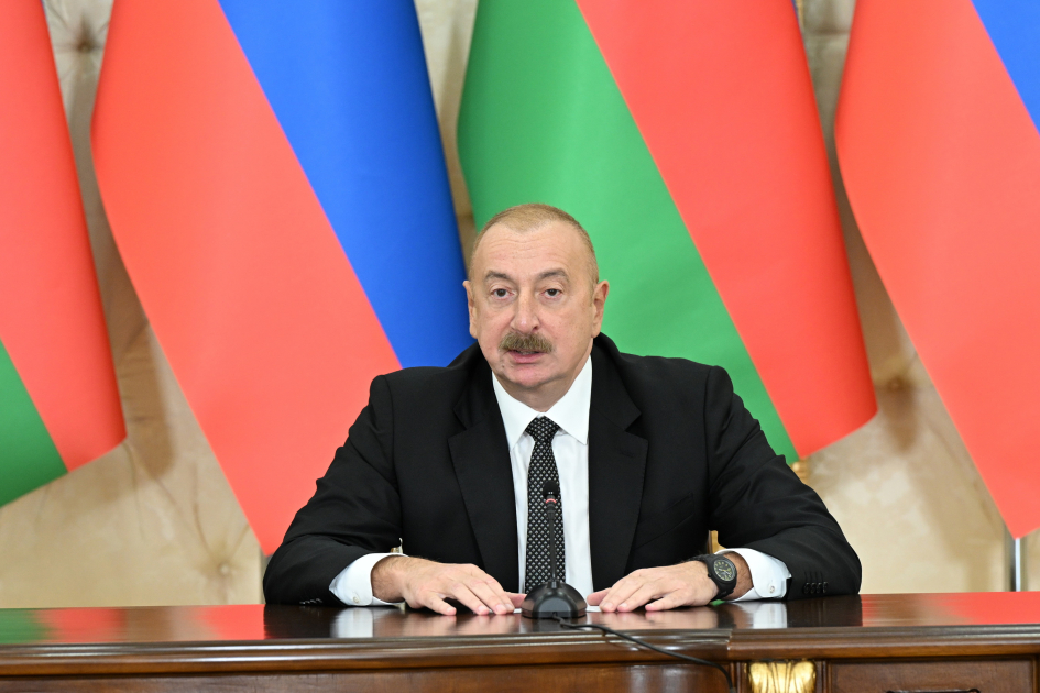 Президент Ильхам Алиев, Президент Владимир Путин выступили с заявлениями для прессы (ФОТО/ВИДЕО)