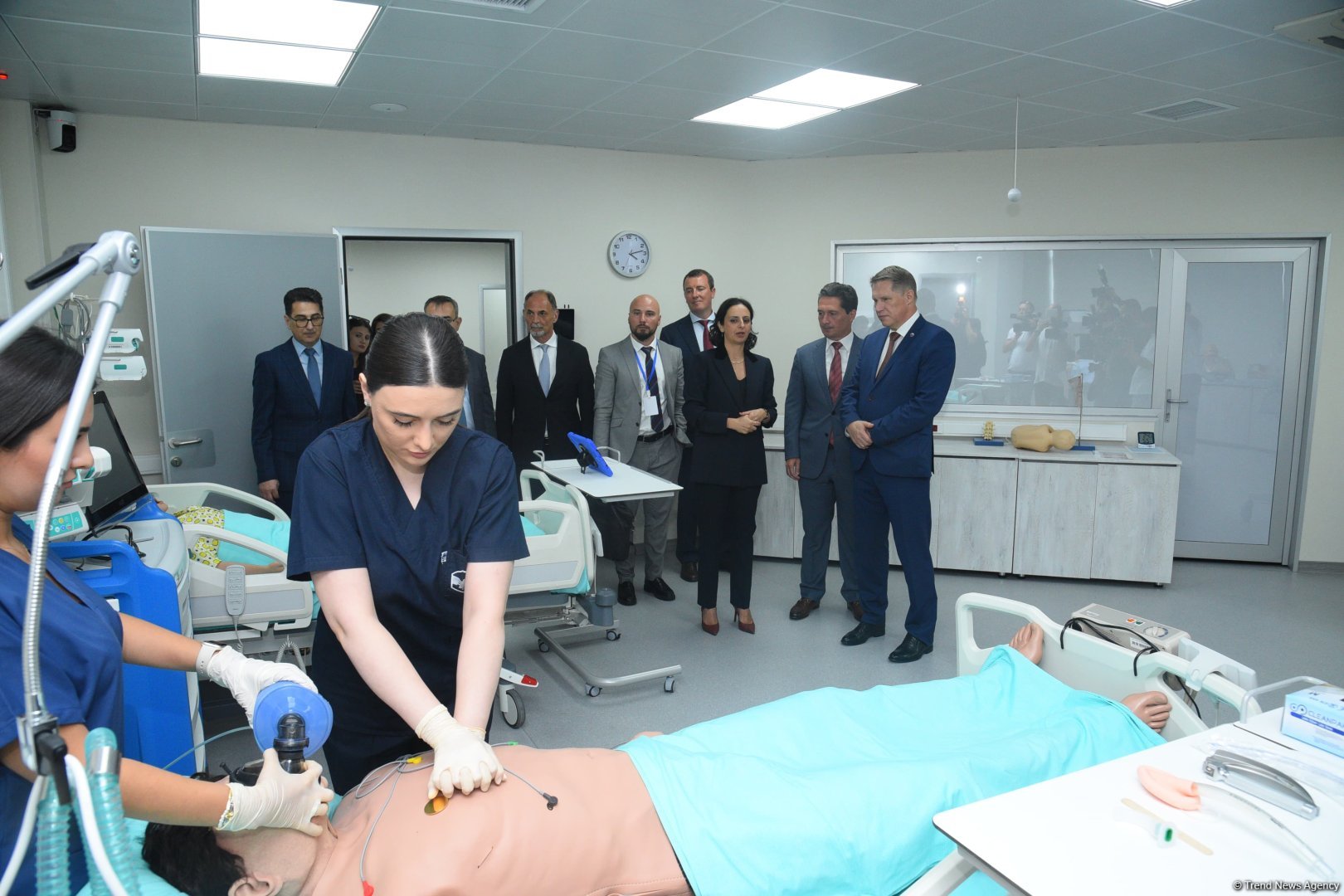 Russian health minister views Baku branch of Sechenov University simulation center (PHOTO)