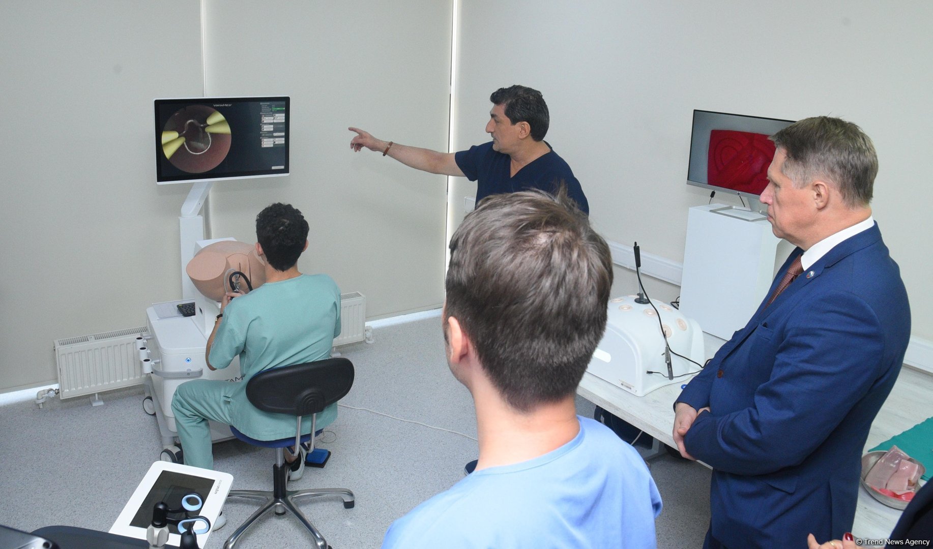 Russian health minister views Baku branch of Sechenov University simulation center (PHOTO)