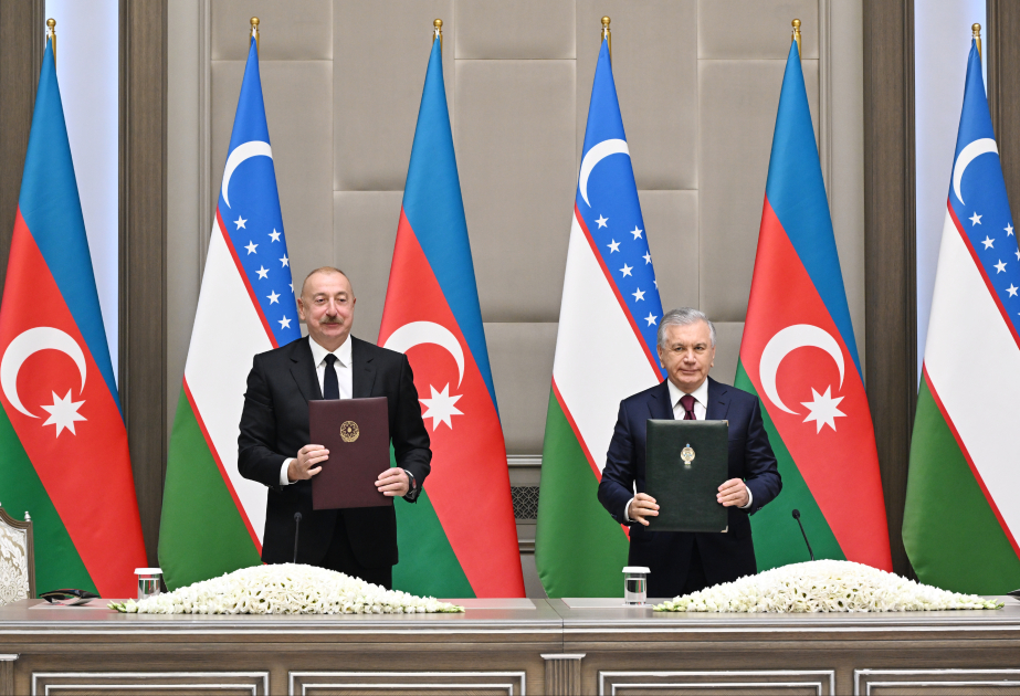 Azerbaijan, Uzbekistan sign documents (PHOTO/VIDEO)