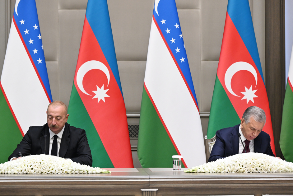 Azerbaijan, Uzbekistan sign documents (PHOTO/VIDEO)