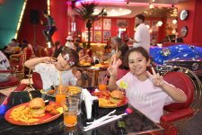 Heydar Aliyev Foundation organizes events for martyrs' children (PHOTO)