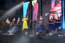 В парке Центра Гейдара Алиева состоялся заключительный концерт "Летнего фестиваля" (ФОТО/ВИДЕО)
