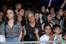 В парке Центра Гейдара Алиева состоялся заключительный концерт "Летнего фестиваля" (ФОТО/ВИДЕО)