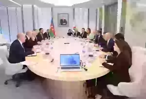SOCAR и Uniper обсудили сотрудничество по газу и "зеленой" повестке (ФОТО)