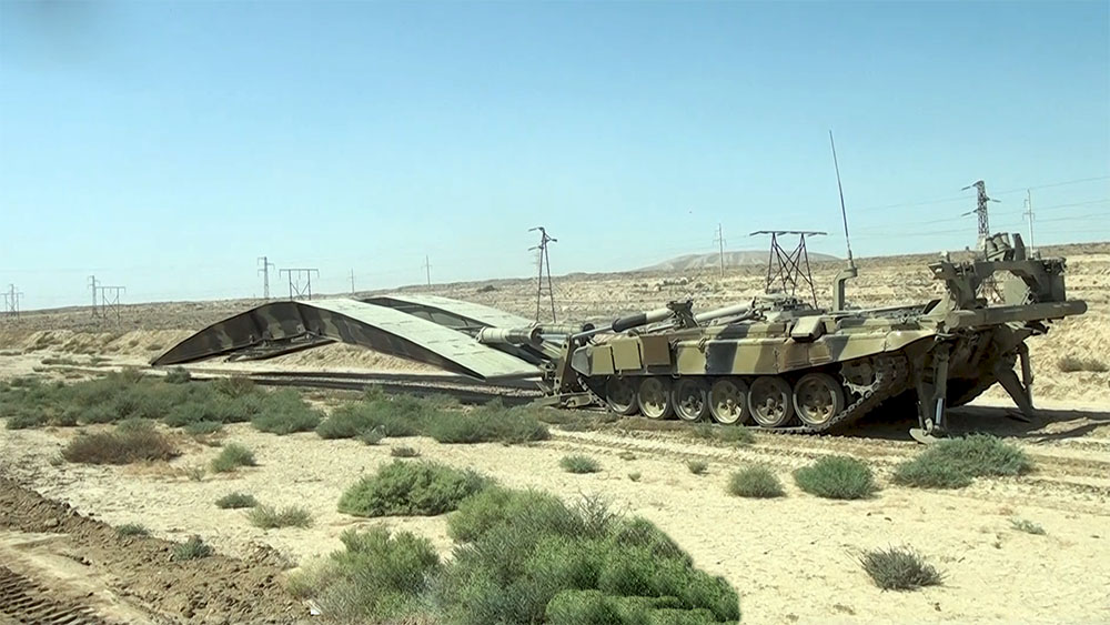 Azerbaijani Army's engineering units hold sessions (VIDEO)