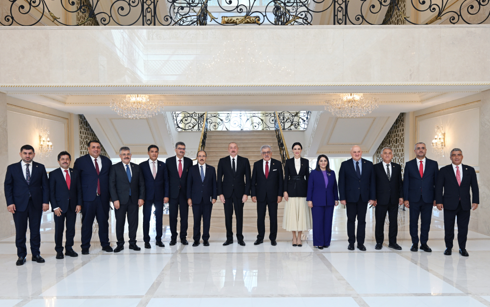 President Ilham Aliyev receives delegation of Turkish Grand National Assembly members (PHOTO/VIDEO)