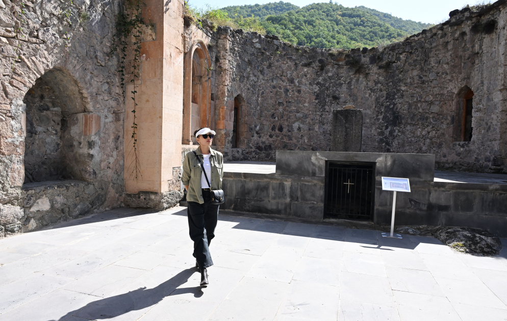 President Ilham Aliyev, First Lady Mehriban Aliyeva visit Khudavang Monastery Complex in Kalbajar (PHOTO/VIDEO)