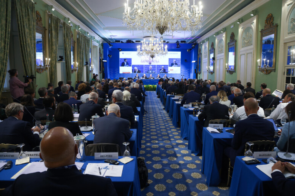 Italy hosts 50th anniversary of Cernobbio Forum (PHOTO)