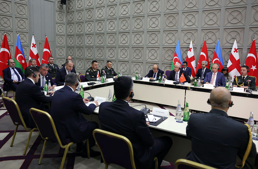 Batumi hosts 11th trilateral meeting of defense ministers of Azerbaijan, Georgia and Türkiye (PHOTO)