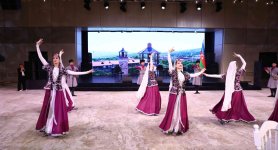 Для участников Форума азербайджанских ученых, проживающих за рубежом, организована культурная программа (ФОТО)