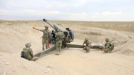 В Нахчыване с артиллерийскими подразделениями проведены образцовые тактические учения с боевой стрельбой (ФОТО)