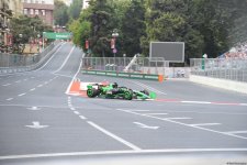 В рамках Гран-при Азербайджана "Формулы-1" завершились свободные заезды команд "Формулы-1"(ФОТО/ВИДЕО)