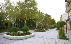 President Ilham Aliyev visits "Khagani" Garden and surrounding areas after improvements and renovations (PHOTO/VIDEO)