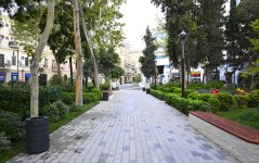 President Ilham Aliyev visits "Khagani" Garden and surrounding areas after improvements and renovations (PHOTO/VIDEO)