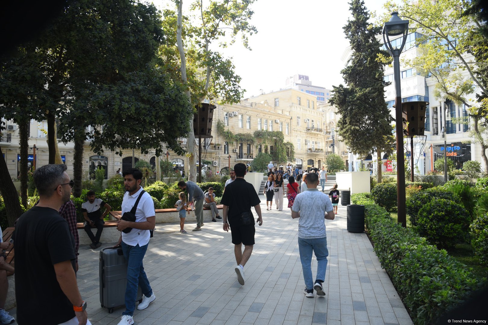 Shots from renovated "Khagani" Garden in Baku (PHOTO)  