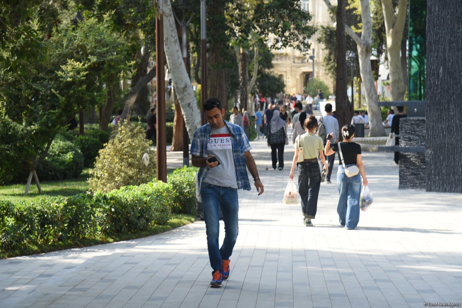 Shots from renovated "Khagani" Garden in Baku (PHOTO)  