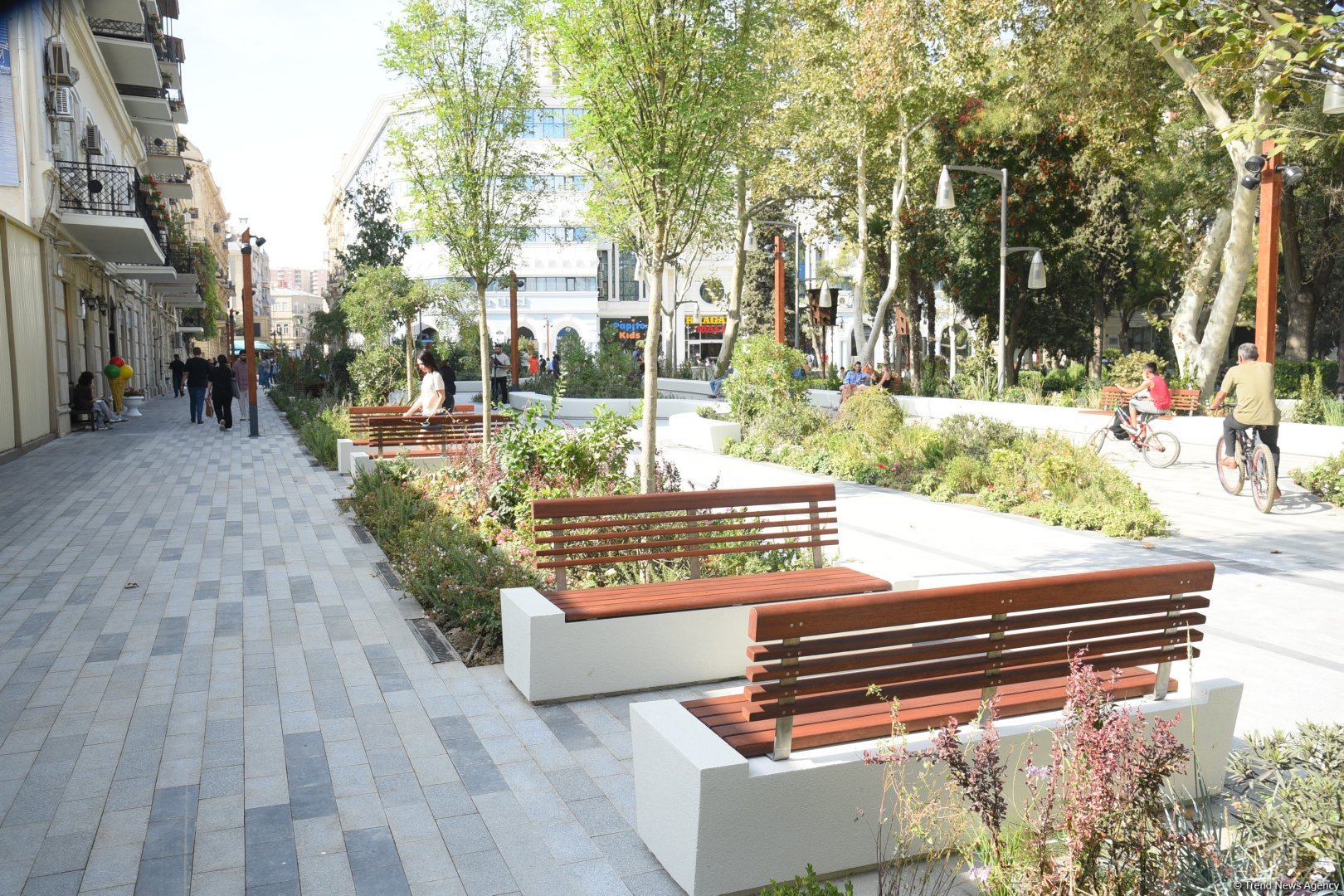 Shots from renovated "Khagani" Garden in Baku (PHOTO)  