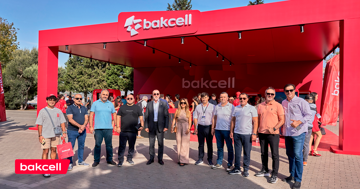 Представители СМИ посетили стенд “Formula 1” компании “Bakcell”