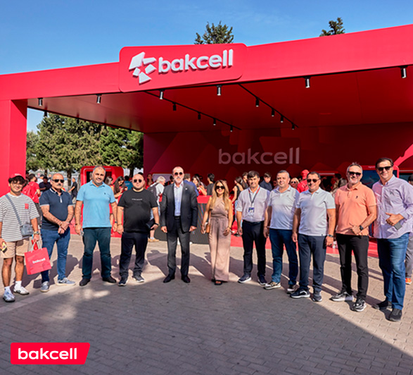Представители СМИ посетили стенд “Formula 1” компании “Bakcell”