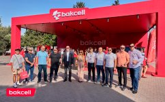 Представители СМИ посетили стенд “Formula 1” компании “Bakcell”