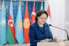 Состоялась презентация книги «Мир Джалал «Мир Низами Гянджеви» (ФОТО)