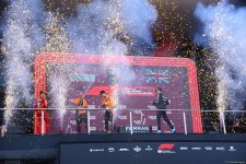В Баку наградили победителей финальной гонки Формулы 1 (ФОТО/ВИДЕО)