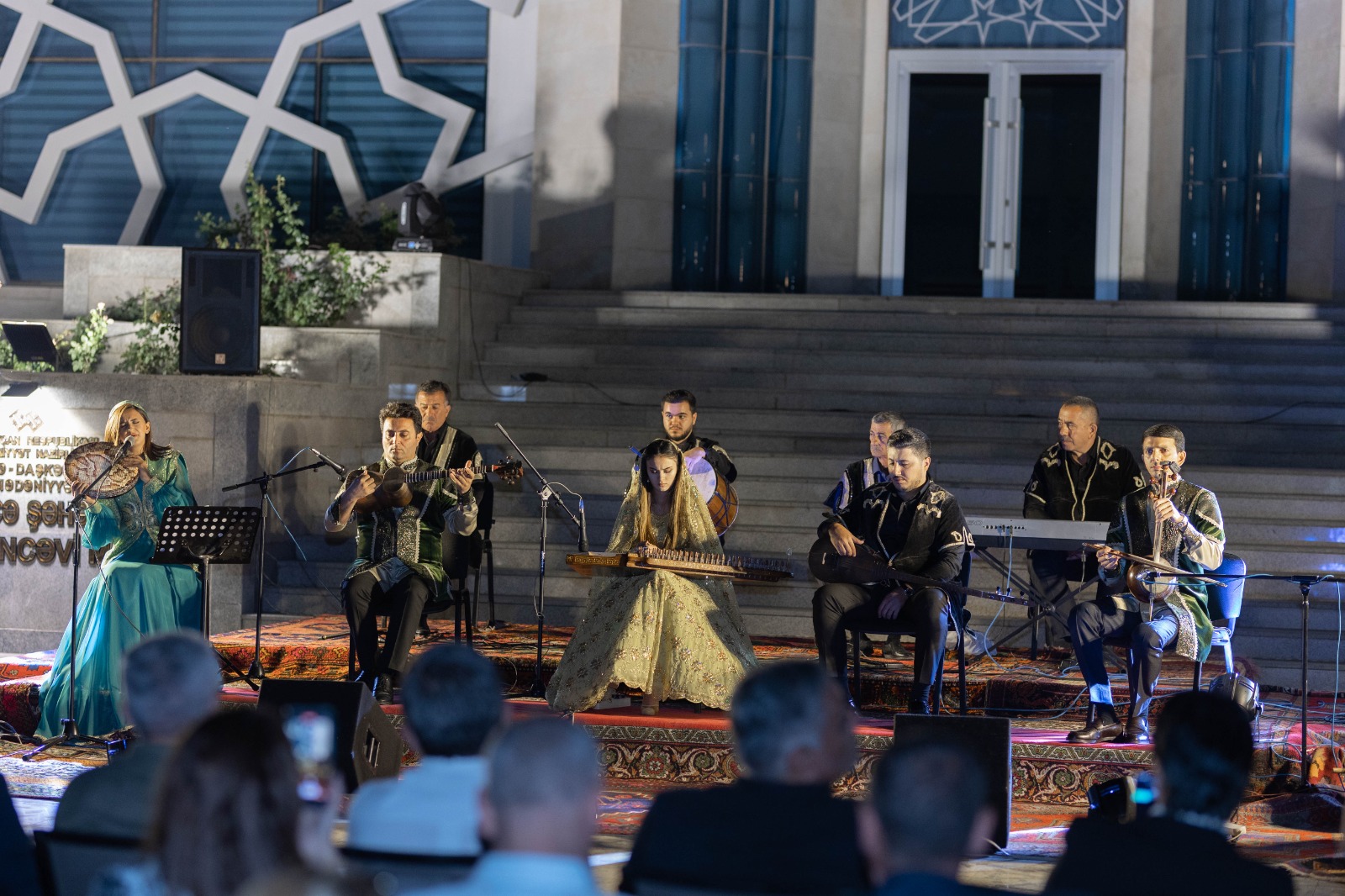 В рамках Дней Низами в Гяндже состоялся концерт "Nizami muğam dünyasi" (ФОТО)