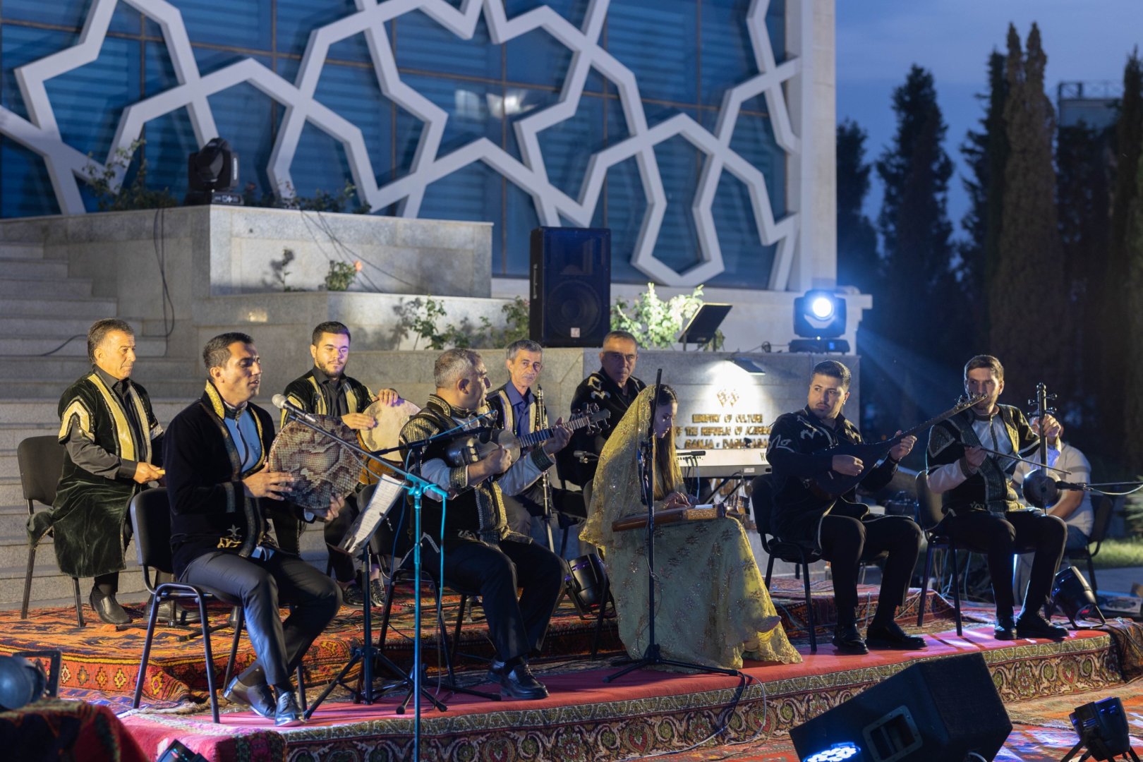 В рамках Дней Низами в Гяндже состоялся концерт "Nizami muğam dünyasi" (ФОТО)