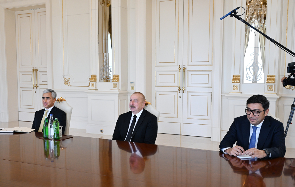 President Ilham Aliyev receives President and Chief Executive Officer, consultant of Formula 1, and British supermodel (PHOTO)
