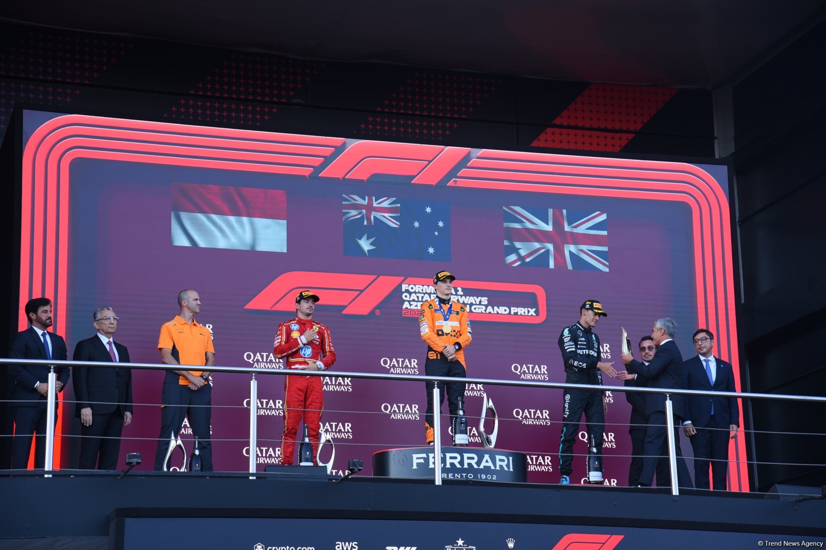 Winners of Formula 1 final race awarded in Baku (PHOTO/VIDEO)