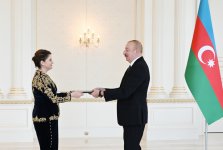 Президент Ильхам Алиев принял верительные грамоты новоназначенного посла Алжира в Азербайджане (ВИДЕО/ФОТО)