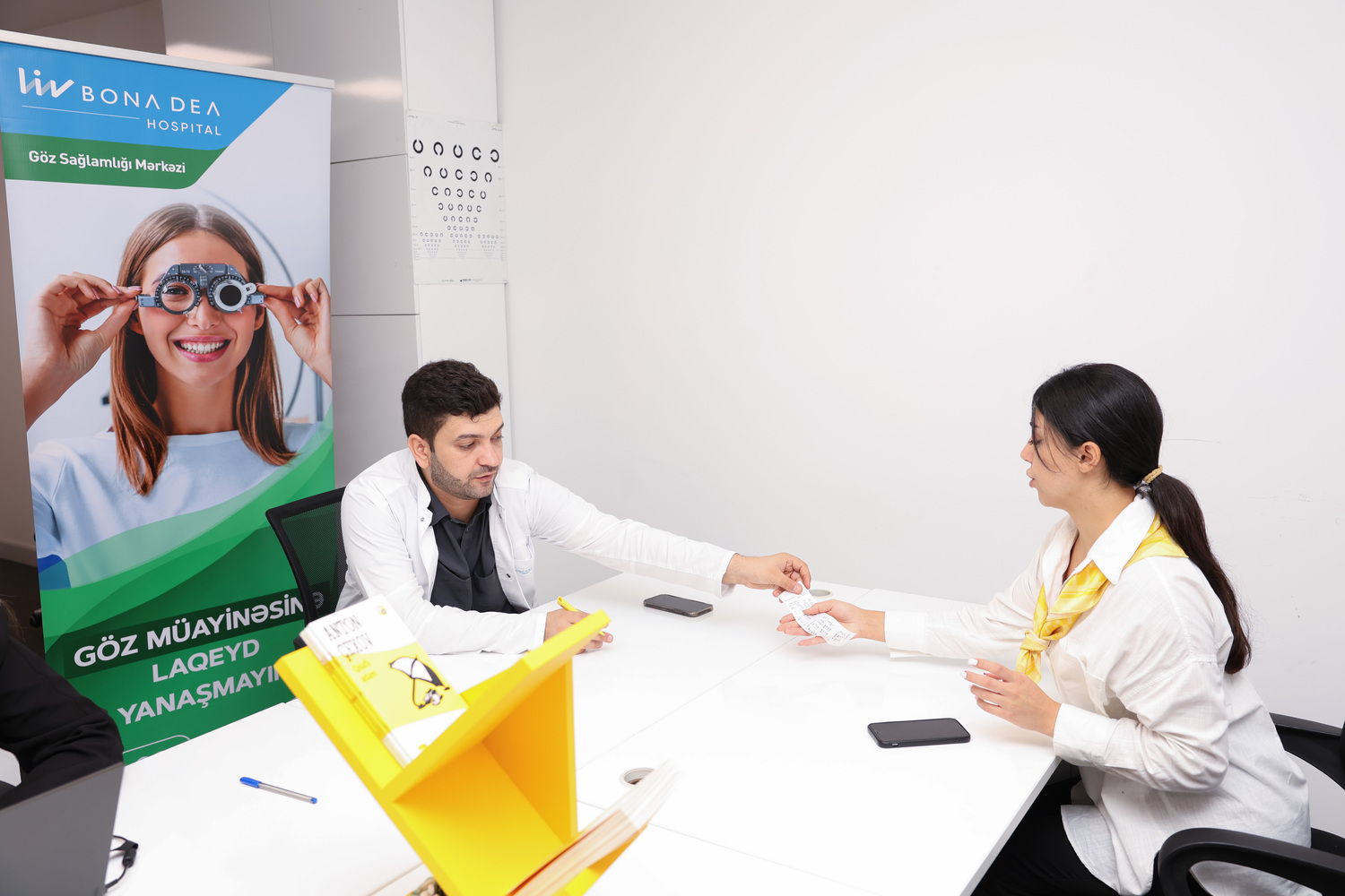 Бесплатное медицинское обследование и консультация врача для команды Yelo (ФОТО)
