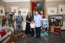 Вице-президент Фонда Гейдара Алиева Лейла Алиева навестила семью Национального героя Мубариза Ибрагимова (ФОТО)
