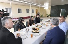 Вице-президент Фонда Гейдара Алиева Лейла Алиева навестила семью Национального героя Мубариза Ибрагимова (ФОТО)