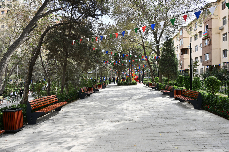 Renovated courtyard handed over to residents with participation of Vice-President of Heydar Aliyev Foundation Leyla Aliyeva (PHOTO)