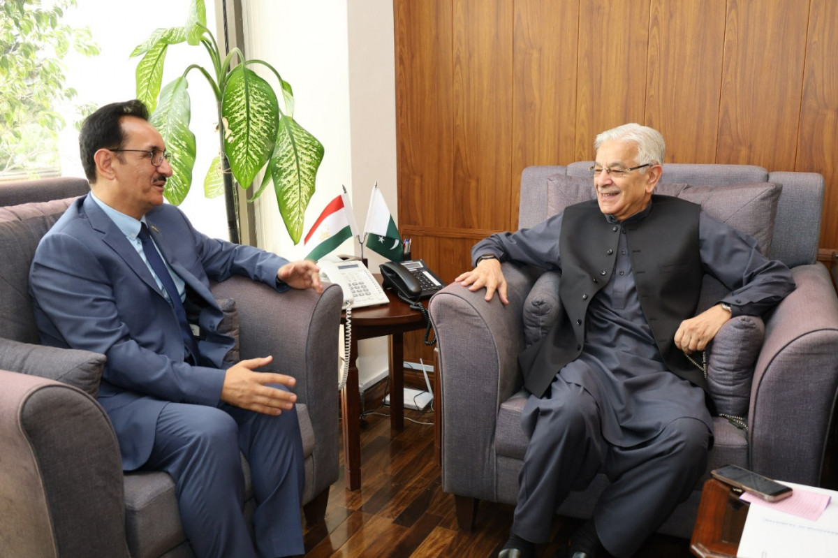 Pakistan, Tajikistan discuss CASA-1000 energy project