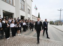 Президент Ильхам Алиев принял участие в открытии после ремонта Карабахского университета (ВИДЕО/ФОТО)
