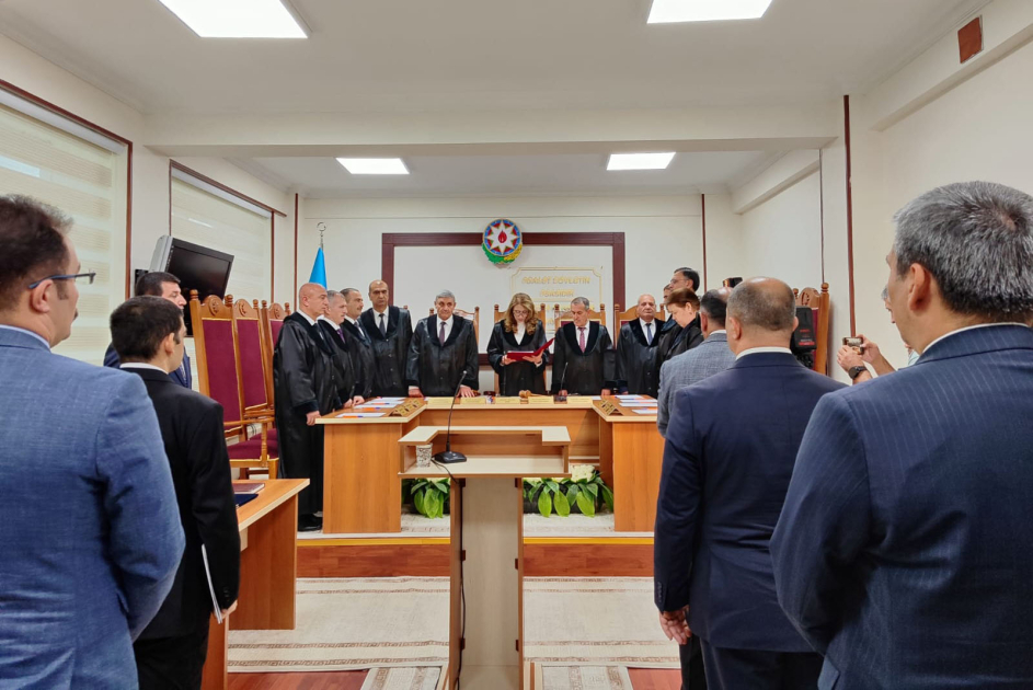 Утверждены итоги выборов в Верховный Меджлис НАР