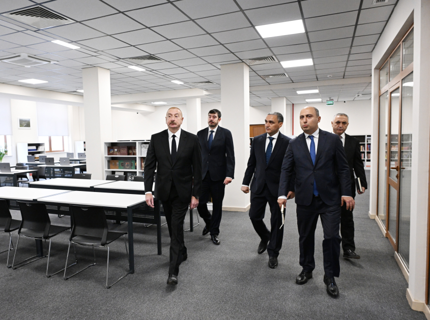 Президент Ильхам Алиев принял участие в открытии после ремонта Карабахского университета (ВИДЕО/ФОТО)