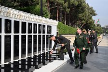 Azerbaijani, Russian defense ministries exchange views on range of issues (PHOTO)