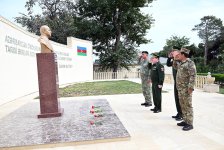 Azerbaijani, Russian defense ministries exchange views on range of issues (PHOTO)