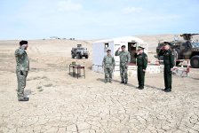 Azerbaijani, Russian defense ministries exchange views on range of issues (PHOTO)